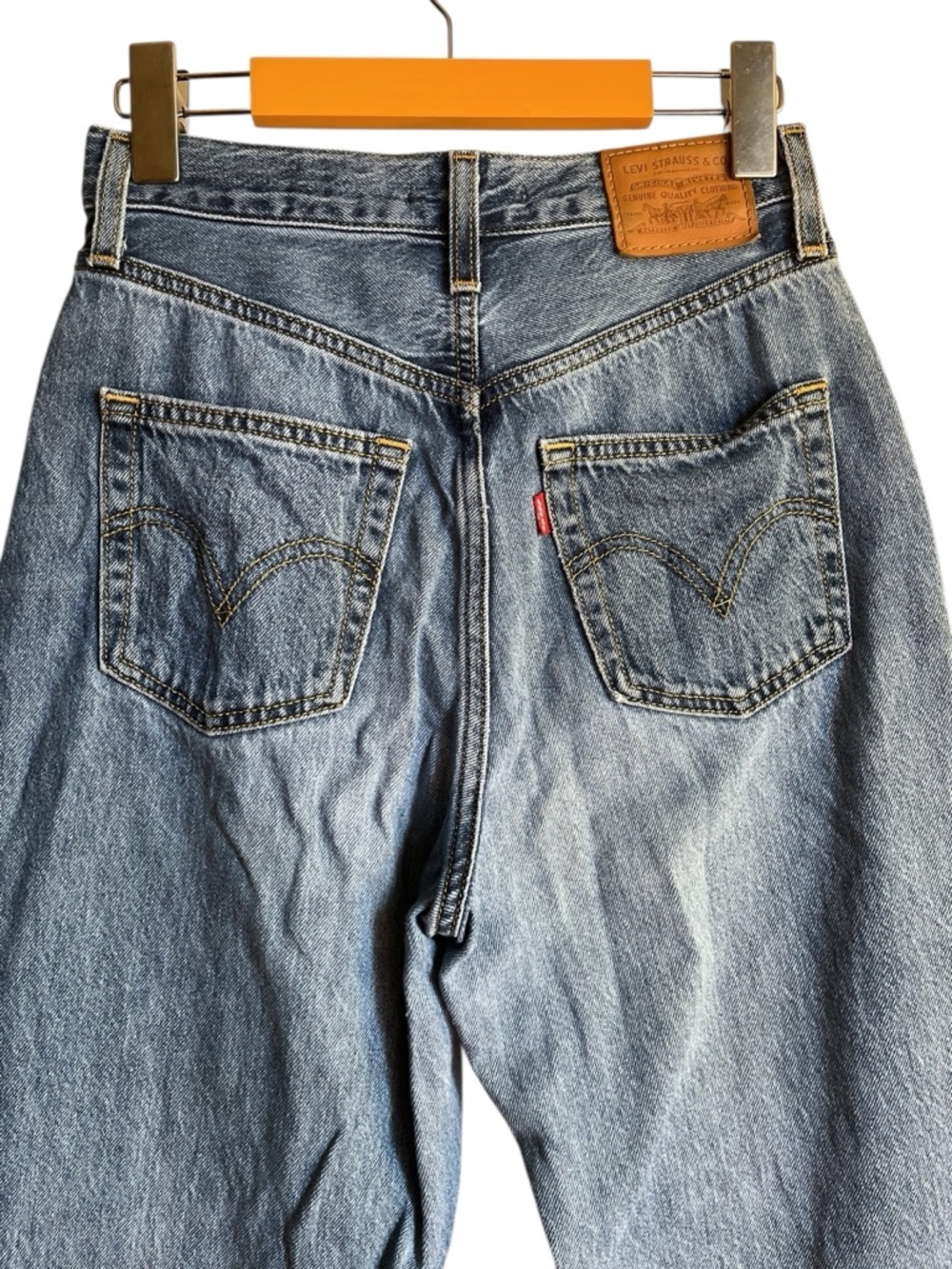 Levi’s High Loose Taper Jeans High Rise Relaxed W25 Premium Blue Denim - Picture 8 of 16